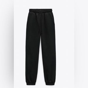 Zara Plush Jogging Pants, NEVER WORN! Size medium, black.